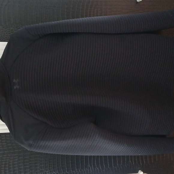 Under Armour Men's Black Golf Pullover - Picture 3 of 3